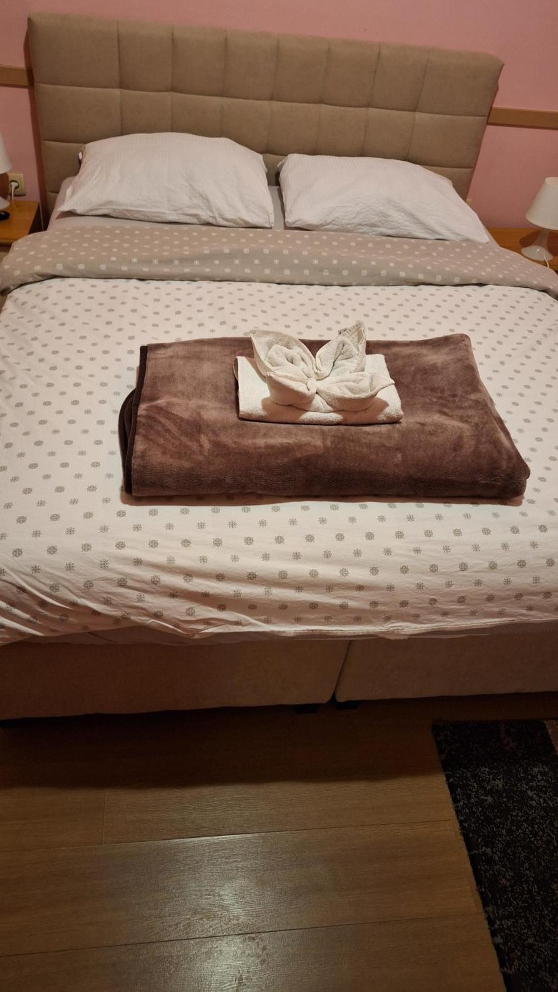 Guest House Sv. Nikola Dugo Selo エクステリア 写真