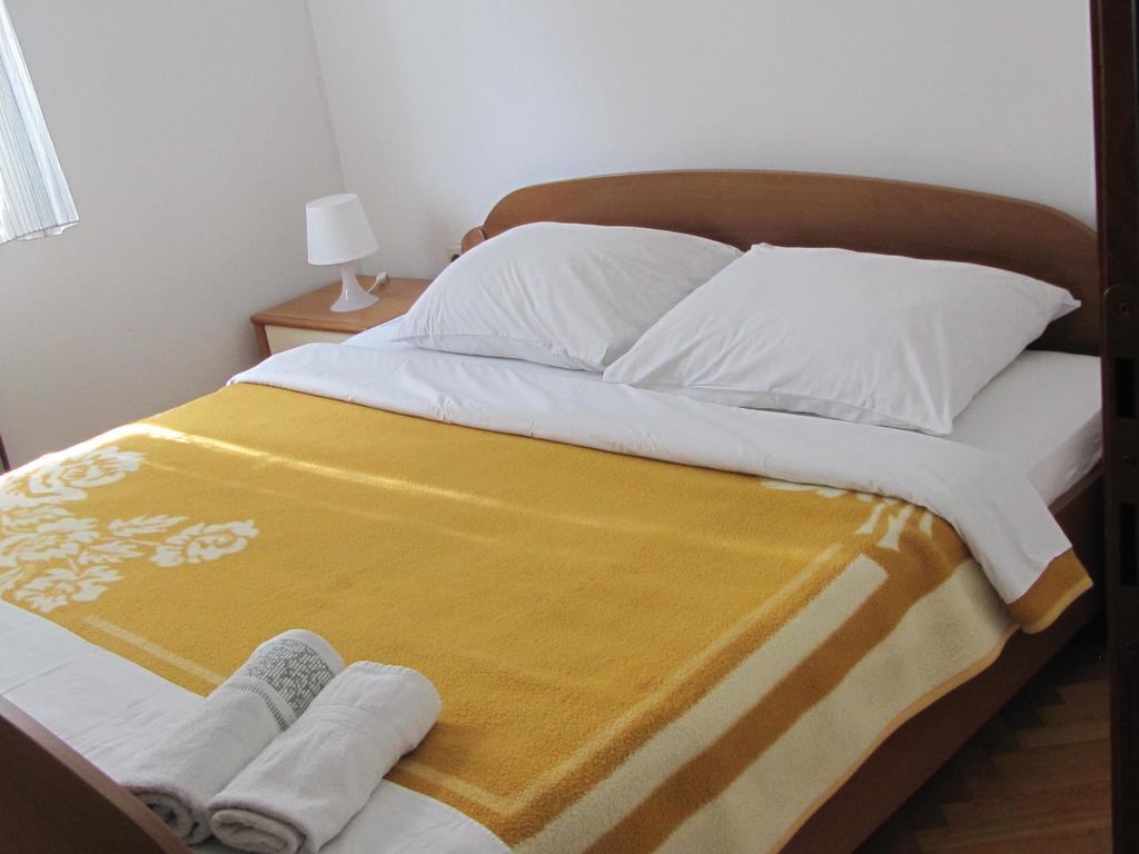 Guest House Sv. Nikola Dugo Selo エクステリア 写真