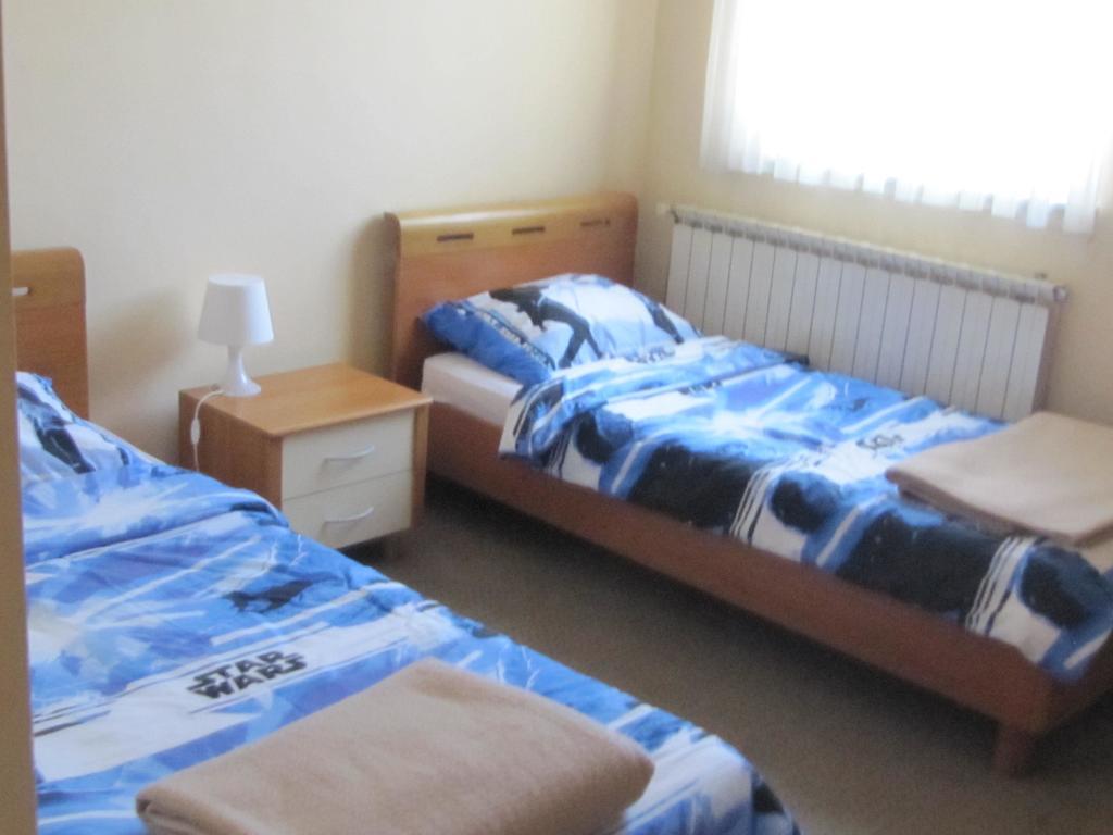 Guest House Sv. Nikola Dugo Selo エクステリア 写真