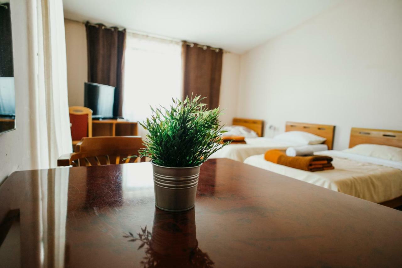 Guest House Sv. Nikola Dugo Selo エクステリア 写真
