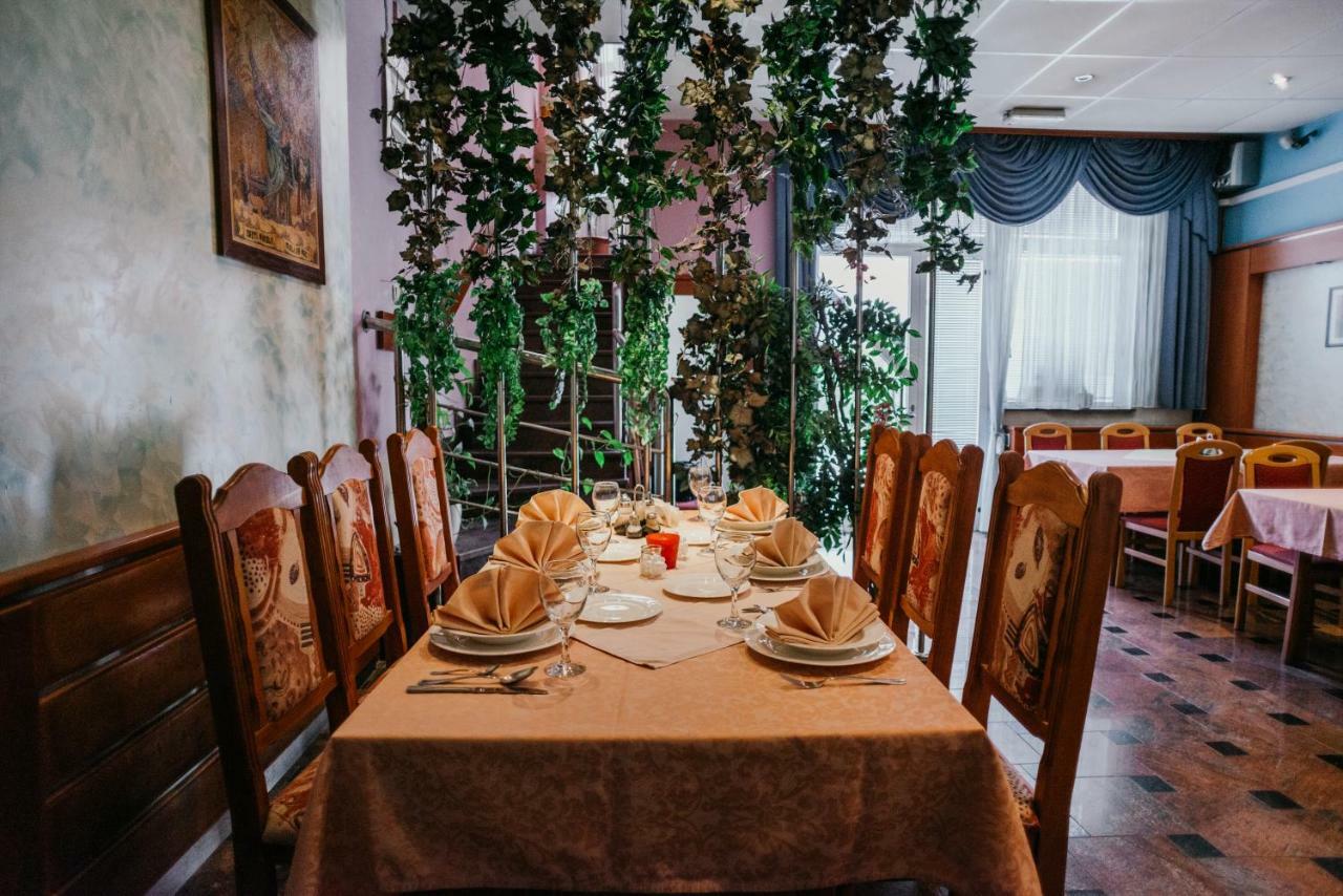 Guest House Sv. Nikola Dugo Selo エクステリア 写真