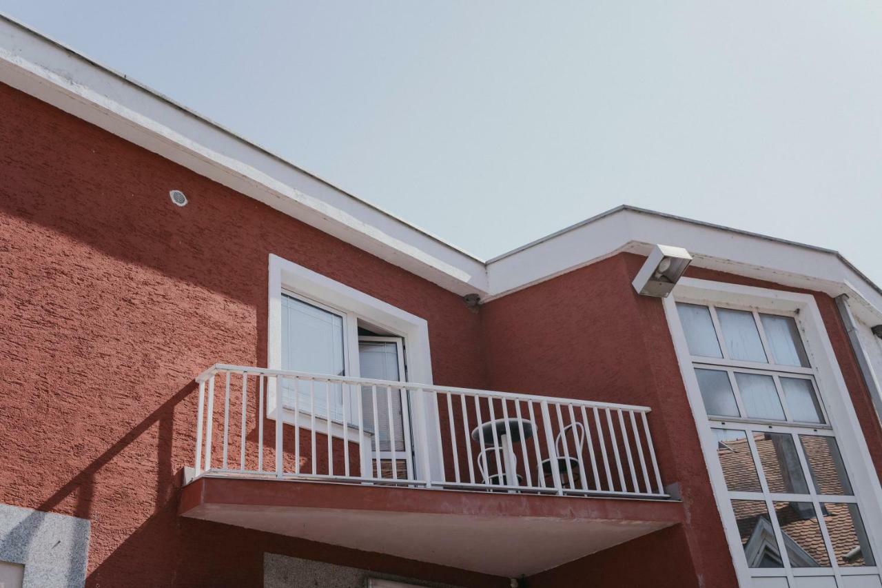 Guest House Sv. Nikola Dugo Selo エクステリア 写真